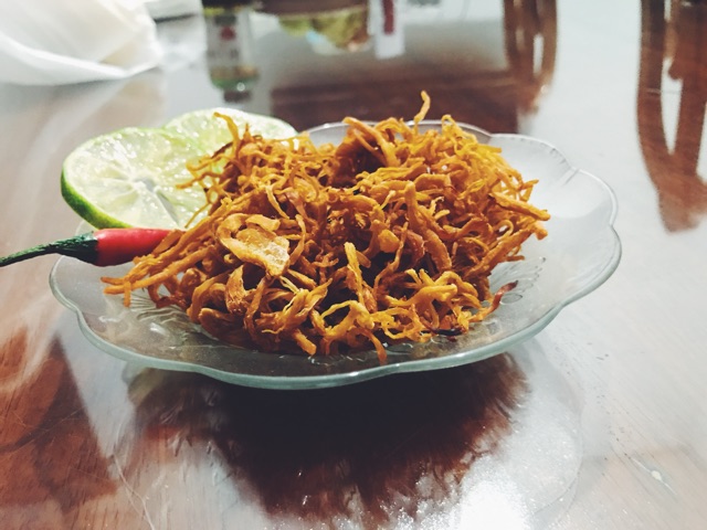 Khô gà Hương vị nhà làm