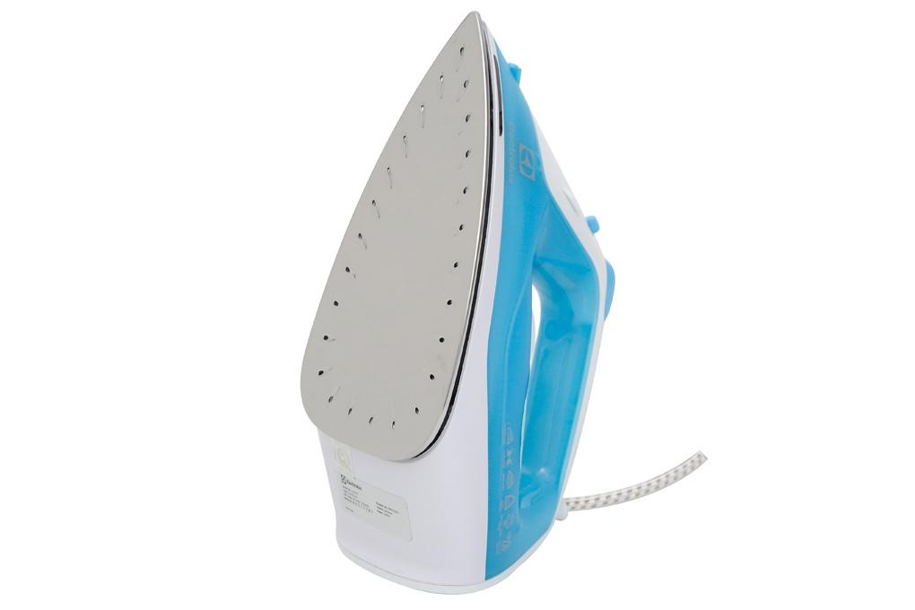 Bàn là hơi nước 1600W Electrolux ESI4017