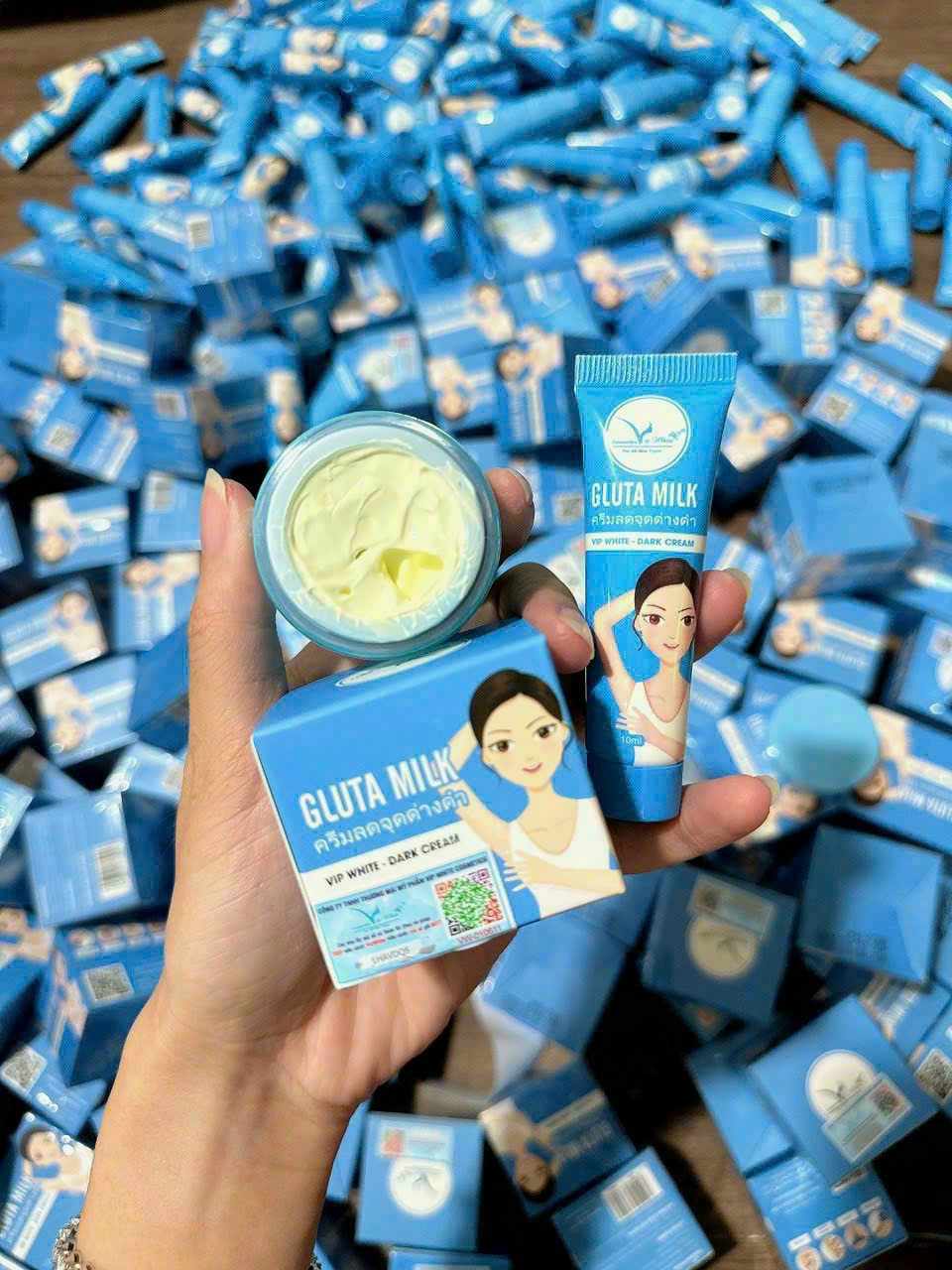 Kem Giảm Thâm Nách Gluta Milk 15g