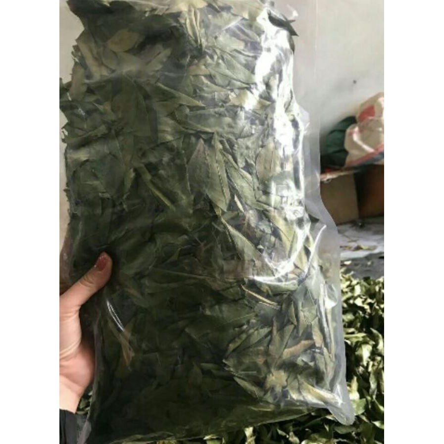 Lá Bưởi tươi (1kg)