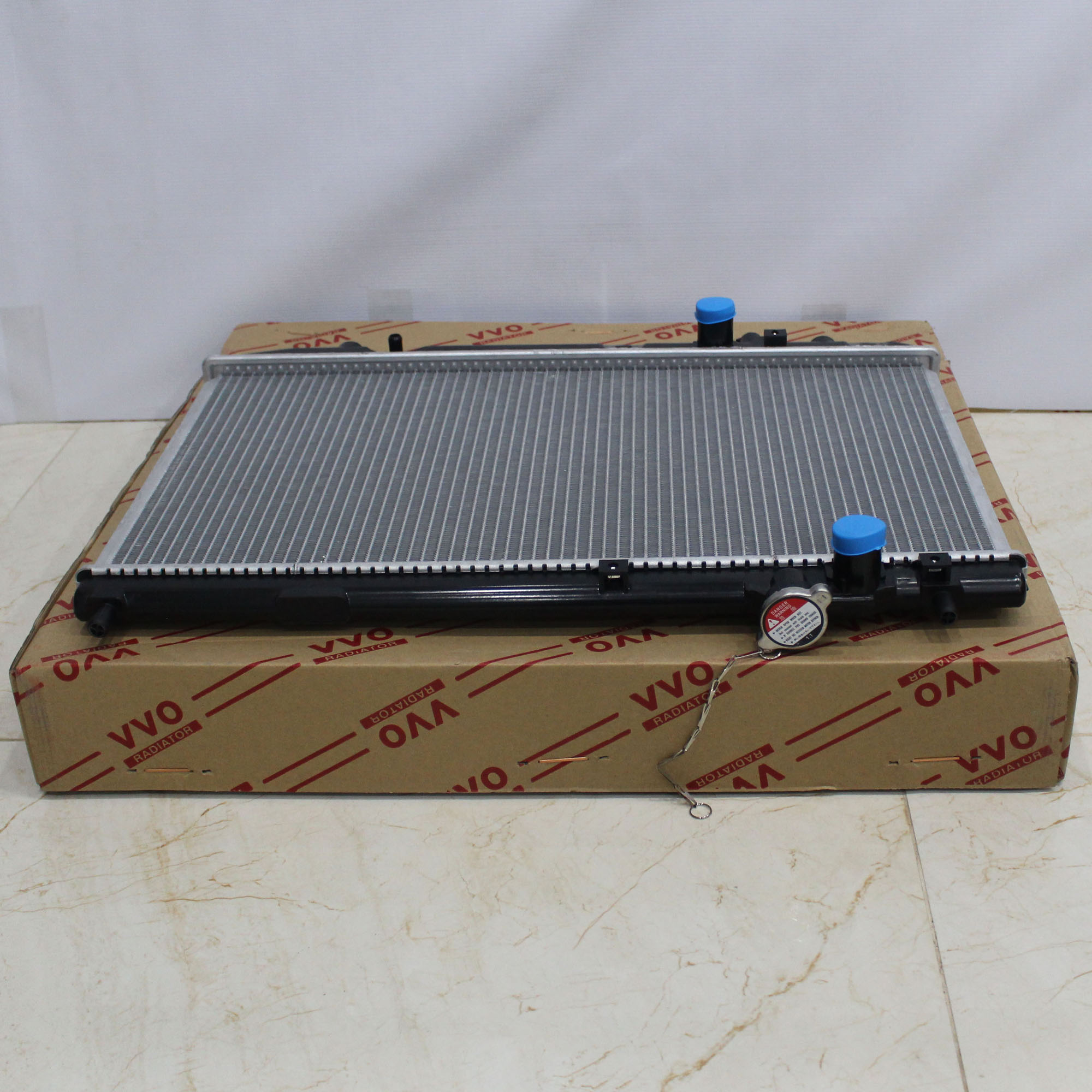 Két nước Daihatsu Charade, số sàn