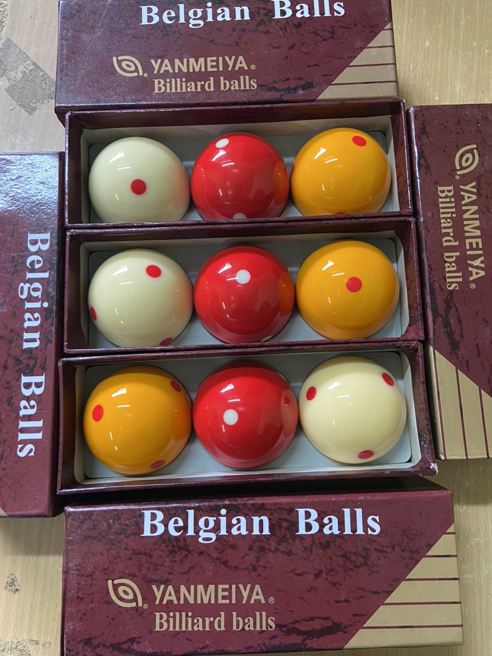 Bộ bóng bida belgian balls kt 61,5mm.