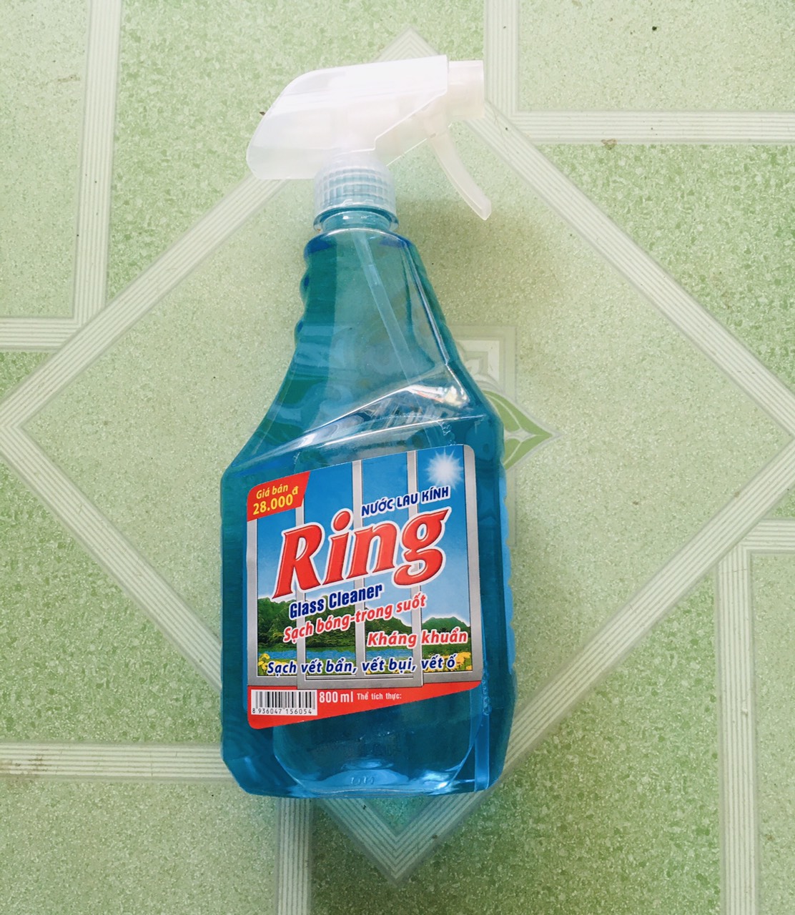 Nước lau kính Ring chai 800ml