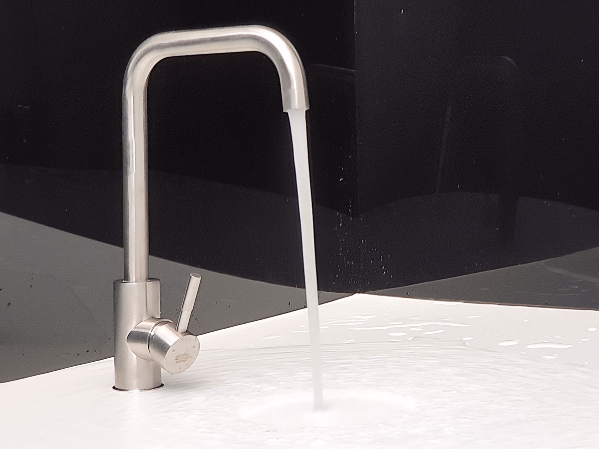 (Có Video) Vòi rửa chén nóng lạnh Inox SUS 304 Eurolife EL-T001 (Trắng vàng)
