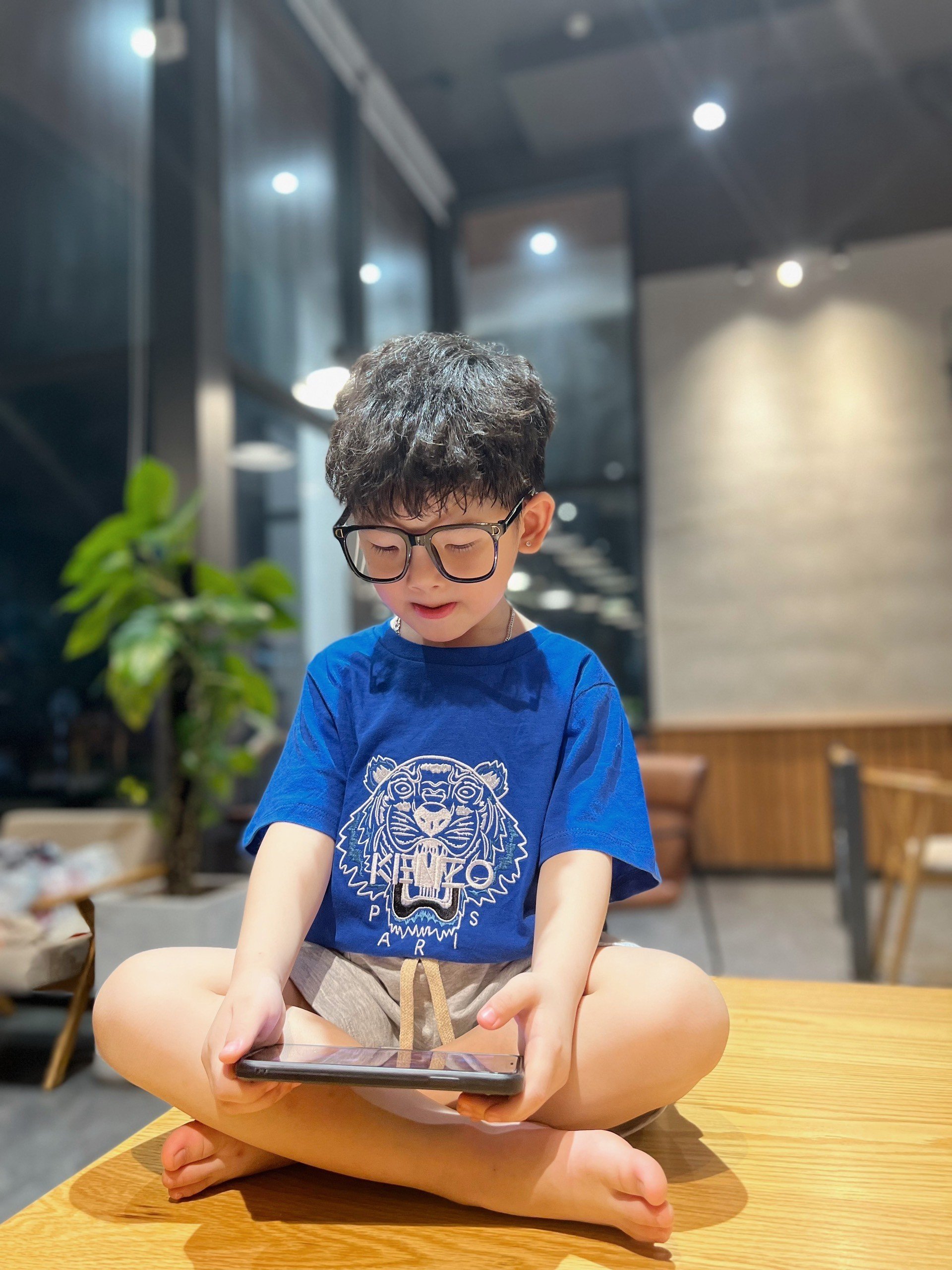 ÁO PHÔNG XANH THÊU KENZO