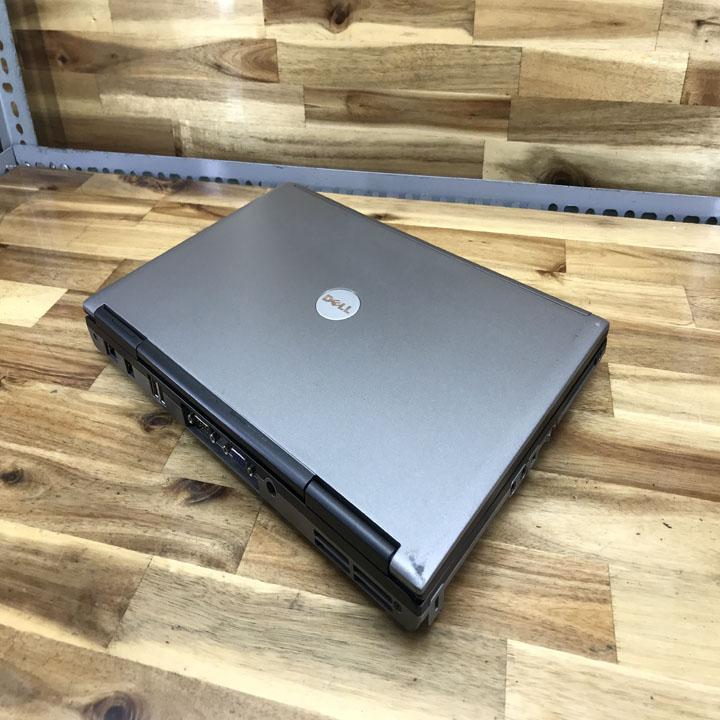 Laptop DELL D630 - CPU T7300 - LCD 14 inch