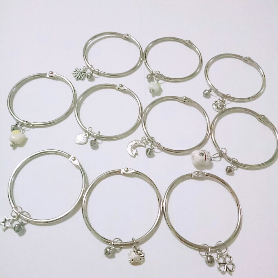 Sỉ combo 10 kiềng tay cao cấp mix charm đa dạng