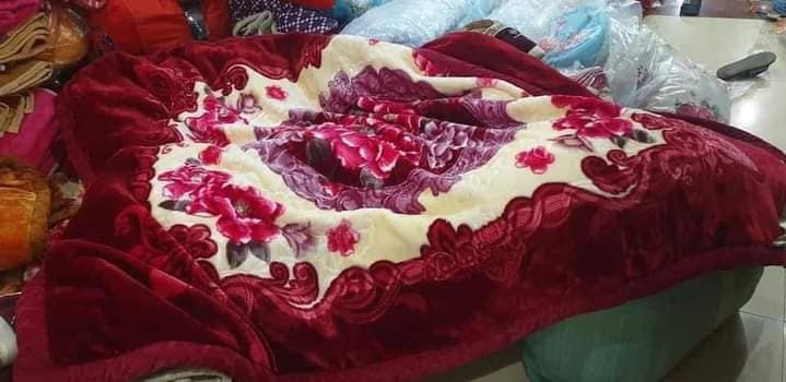 CHĂN BĂNG LÔNG NHUNG 3 LỚP  SIÊU ẤM ĐỦ LOẠI 3kg 5kg dầy đẹp 1m8x 2M