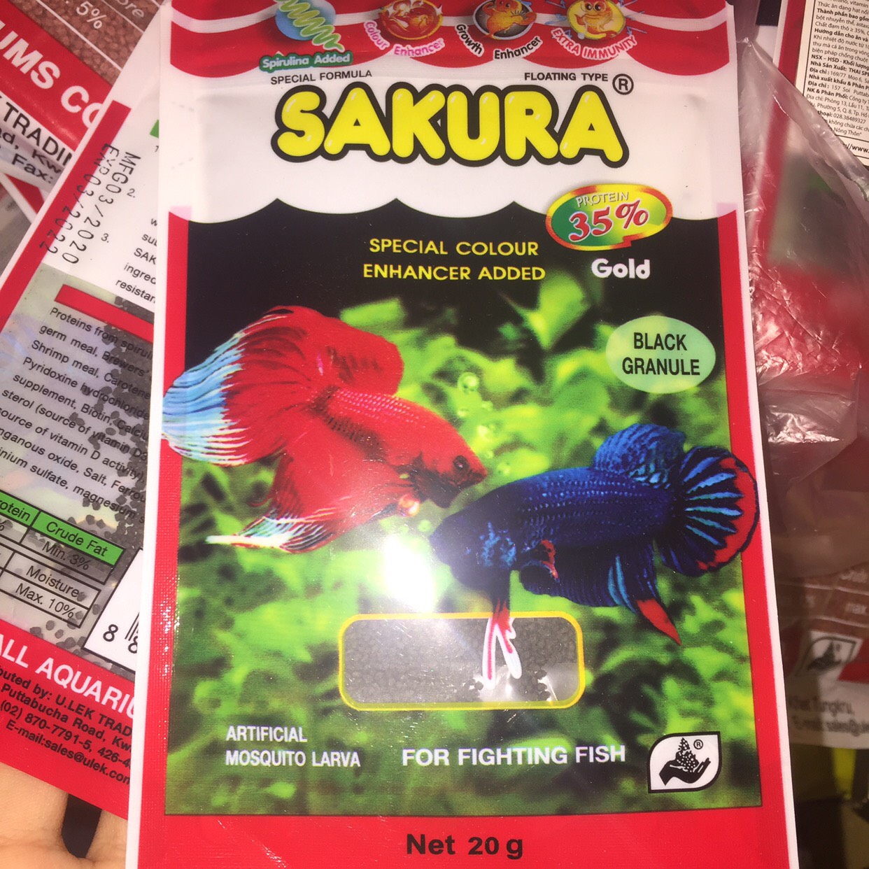 CÁM CÁ SAKURA GOLD ĐEN GÓI 20G DÀNH CHO CÁ LIA THIA