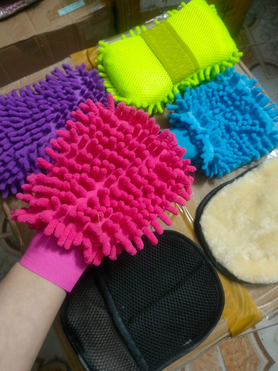 Bình Xịt Tạo Bọt Tuyết Rửa Xe Ô Tô , Xe Máy Cầm Tay 1.8L Tiện Dụng - Bột rửa xe không chạm