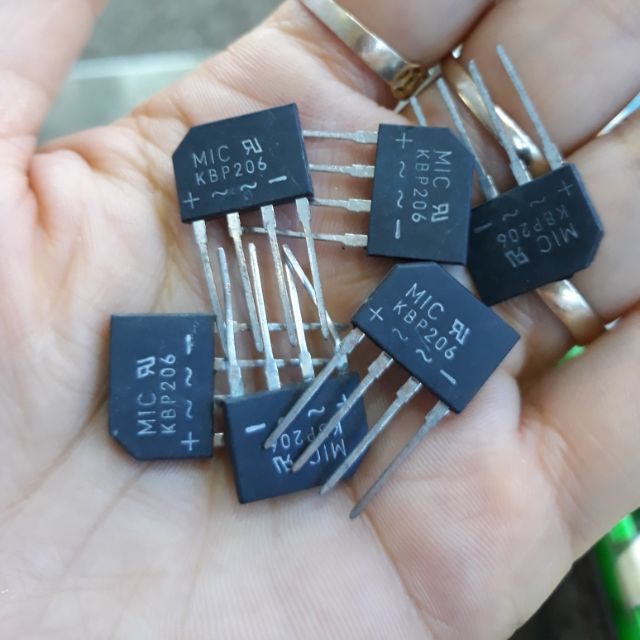 10c điot kbp 206