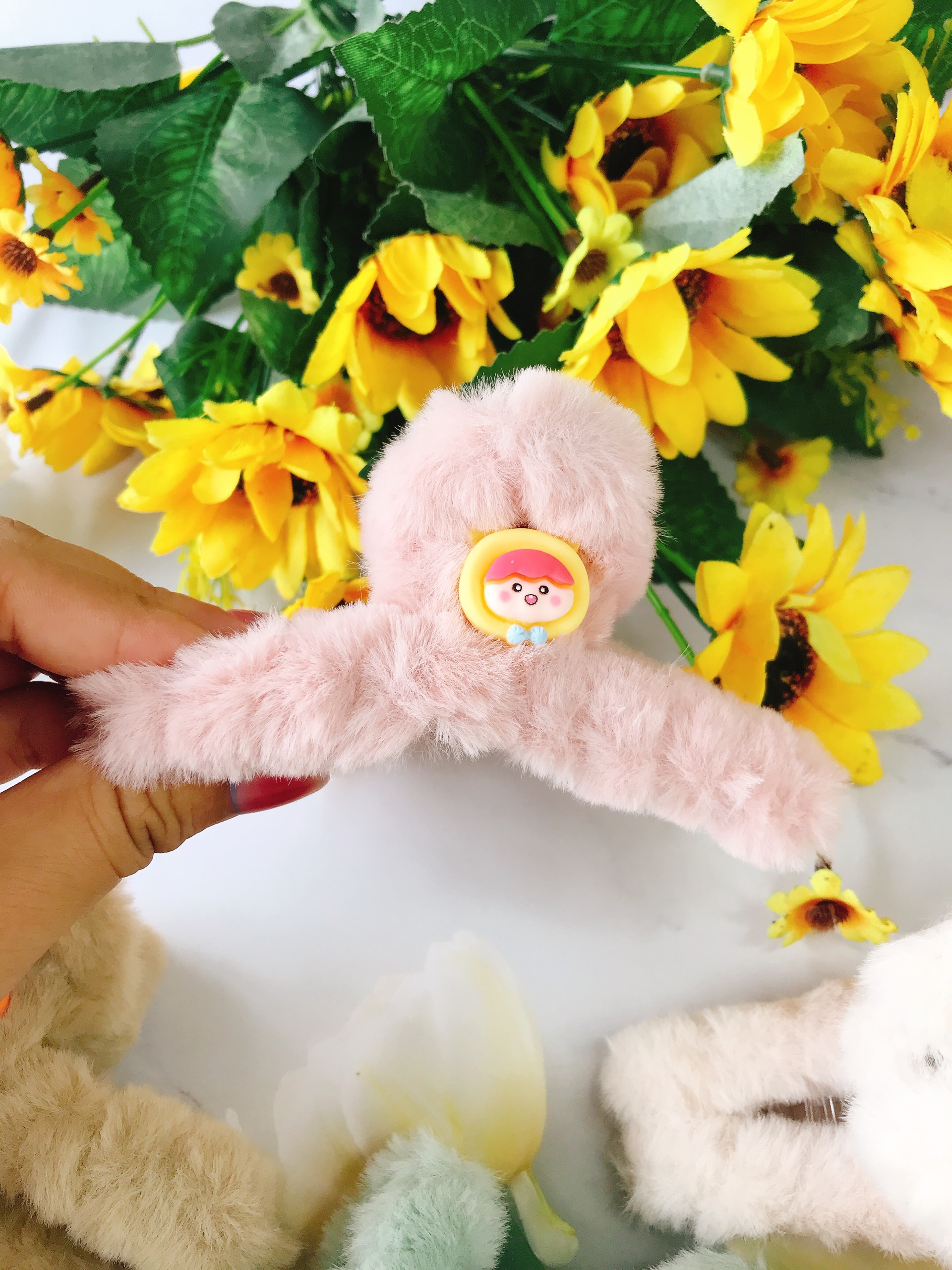 Kẹp bông đính charm cute