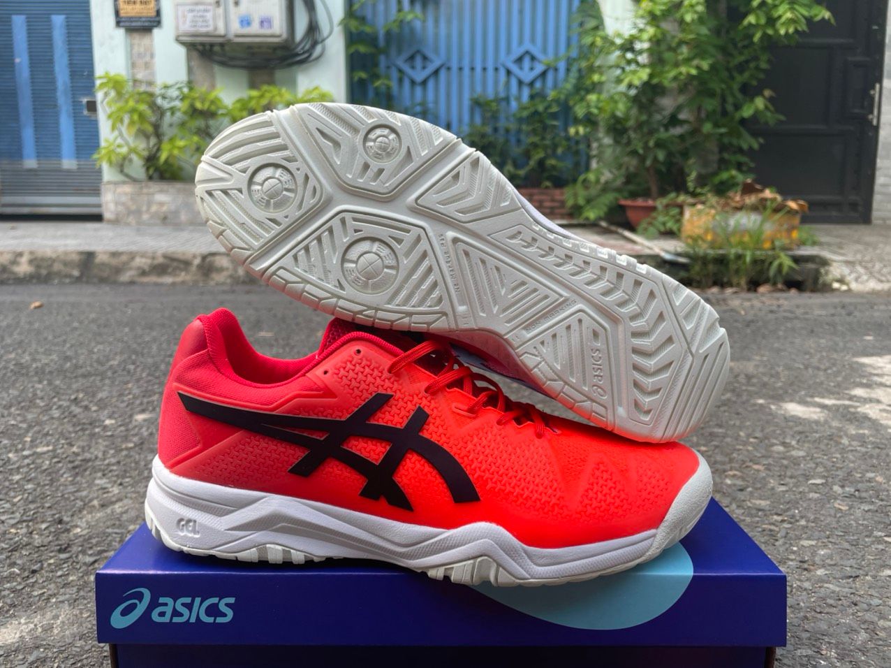Giày thể thao ASICS chuyên tennis