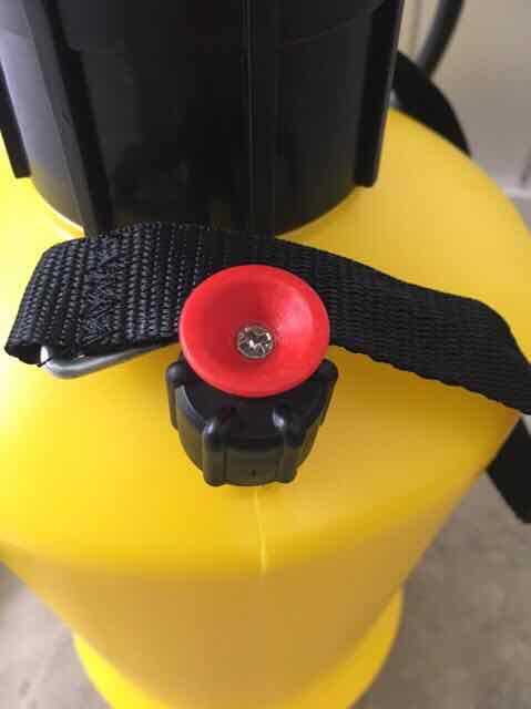 Bình xịt tưới cây 8 lít béc xoay 180 độ dudaco