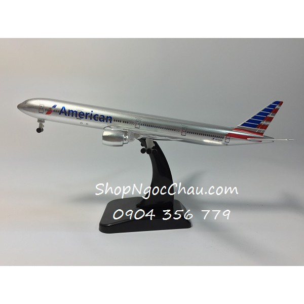 Mô hình máy bay tĩnh Boeing 777-300ER American Airlines 20cm có bánh xe