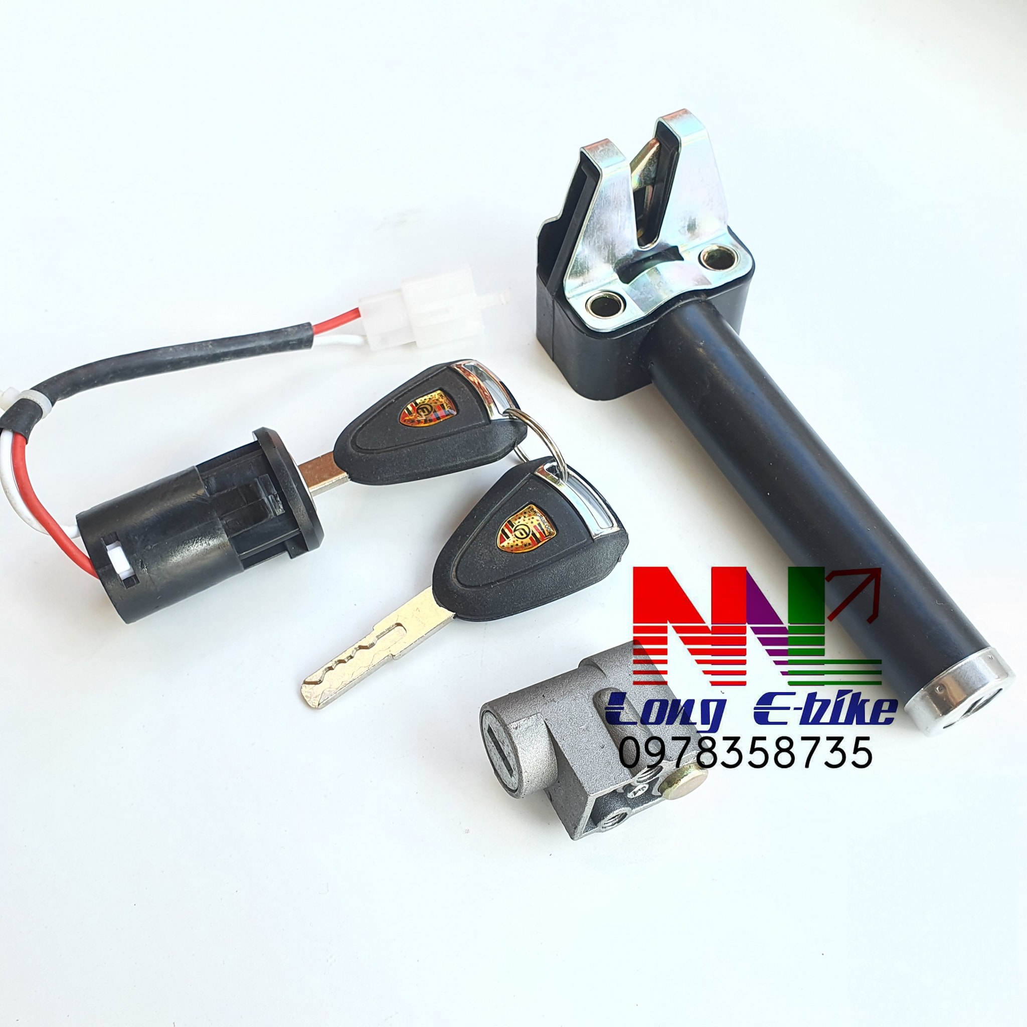 KHÓA XE ĐIỆN M133