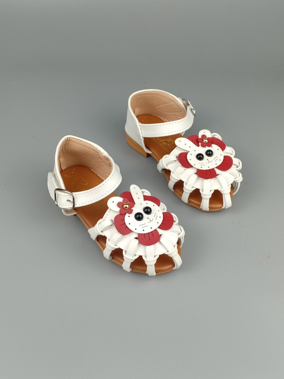 GIÀY SANDAL QUAI ĐAN RỌ HÌNH GẤU CHO BÉ