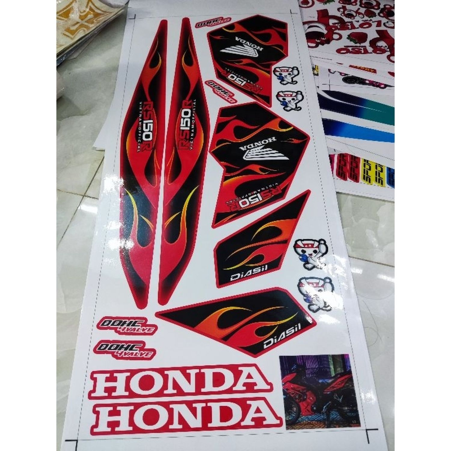 Tem Lửa Winner X V3 Dán Xe Đỏ - Tem Rời 2023