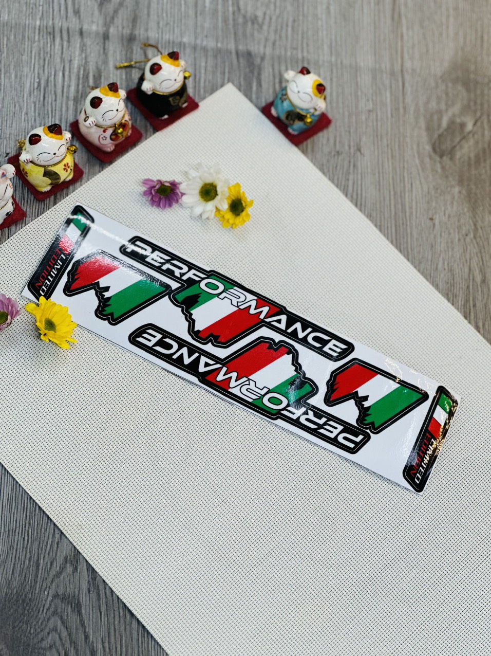 TEM STICKER LOGO Performance DÁN TRANG TRÍ XE CHỐNG THẤM NƯỚC