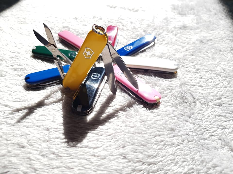 [HCM]Dụng Cụ Đa Năng Victorinox Thụy Sĩ (Đa Sắc Màu)