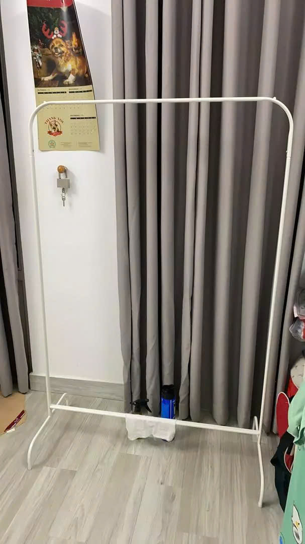 Giá treo quần áo