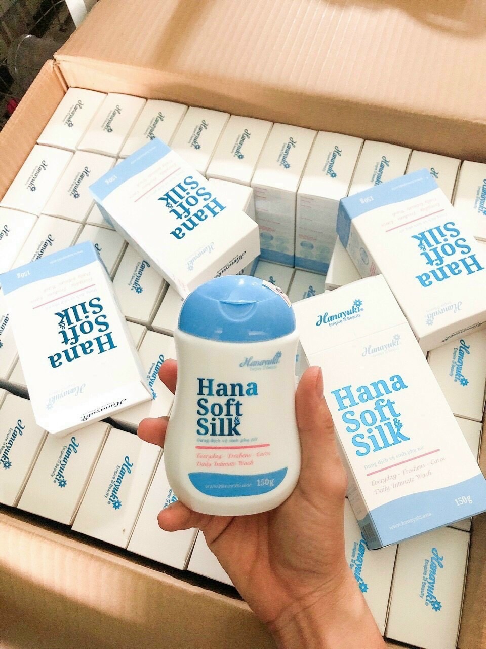 [CHÍNH HÃNG] Dung Dịch Vệ Sinh Phụ Nữ Hana Soft Silk Hanayuki