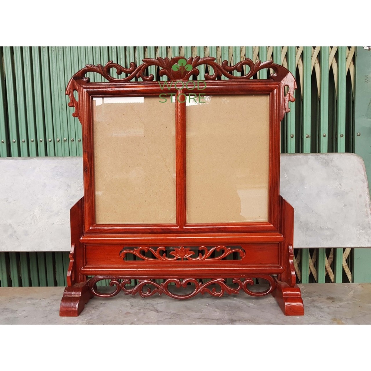khung ảnh thờ đôi gỗ hương (kích thước một ảnh 25 x 35 cm)