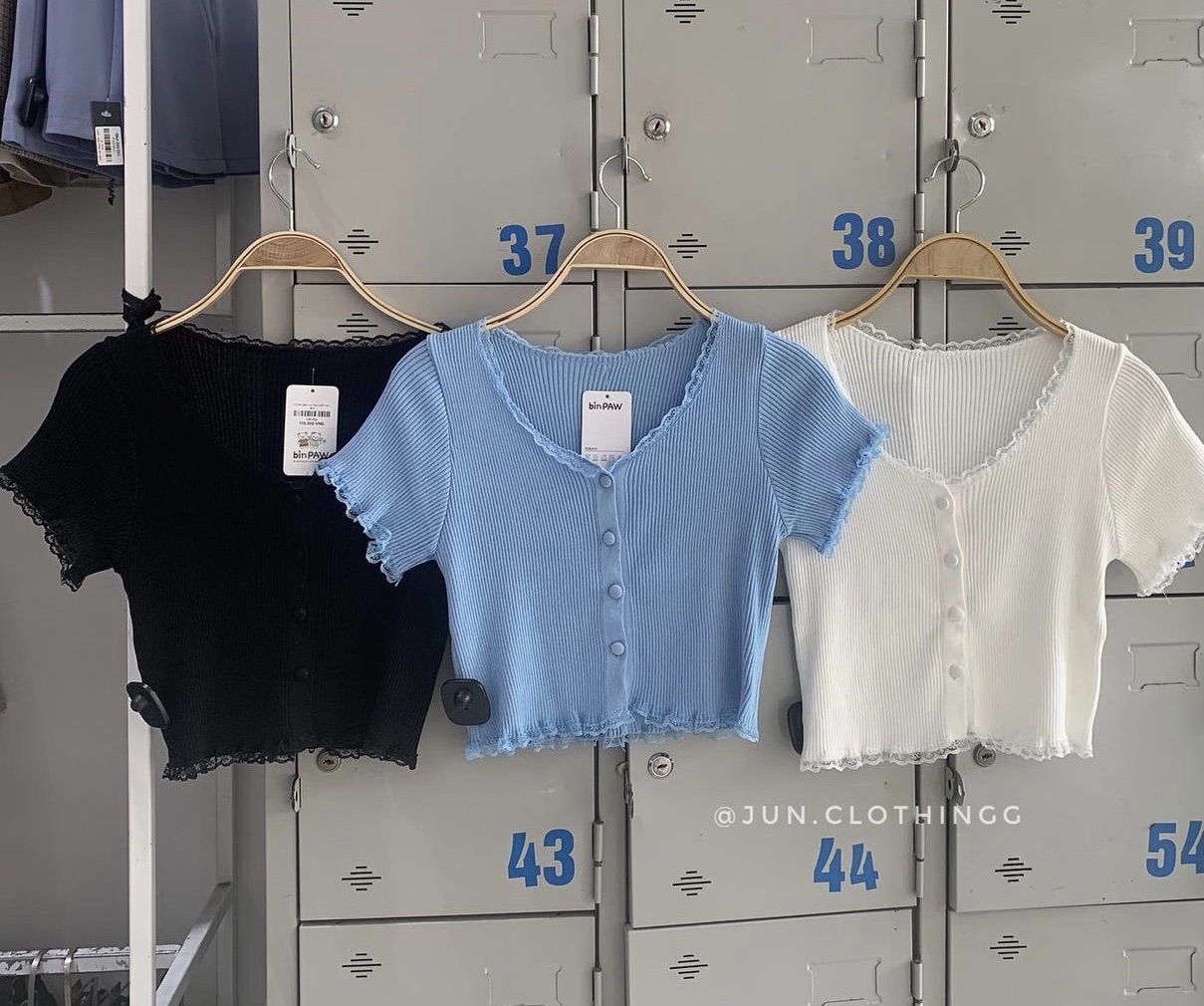 ÁO CROPTOP GÂN PHỐI REN