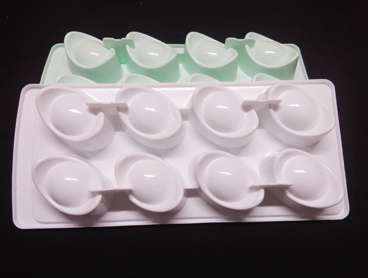 KHAY ĐÁ, ĐỔ THẠCH RAU CÂU HÌNH THỎI VÀNG, 8 THỎI / KHAY