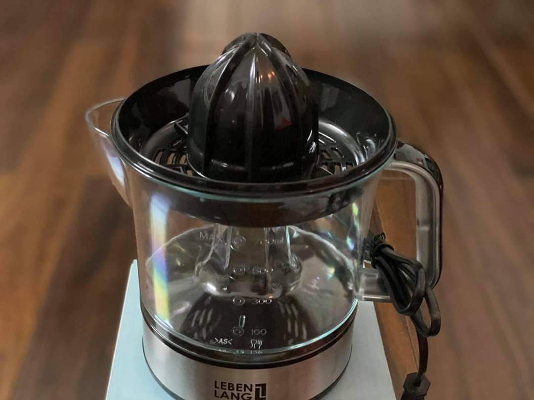 Máy vắt cam Lebenlang 0.7L