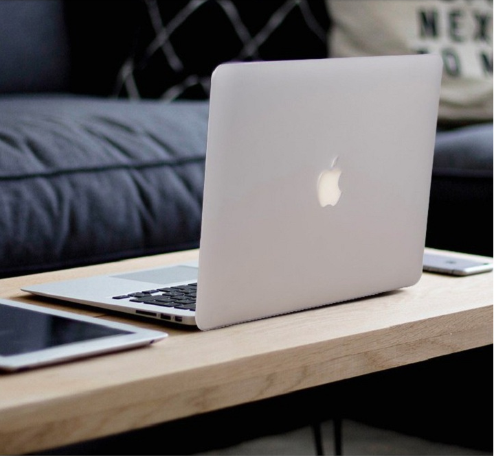 Ốp Macbook 13 Pro 2020 ( (A2179) Nhiều Màu