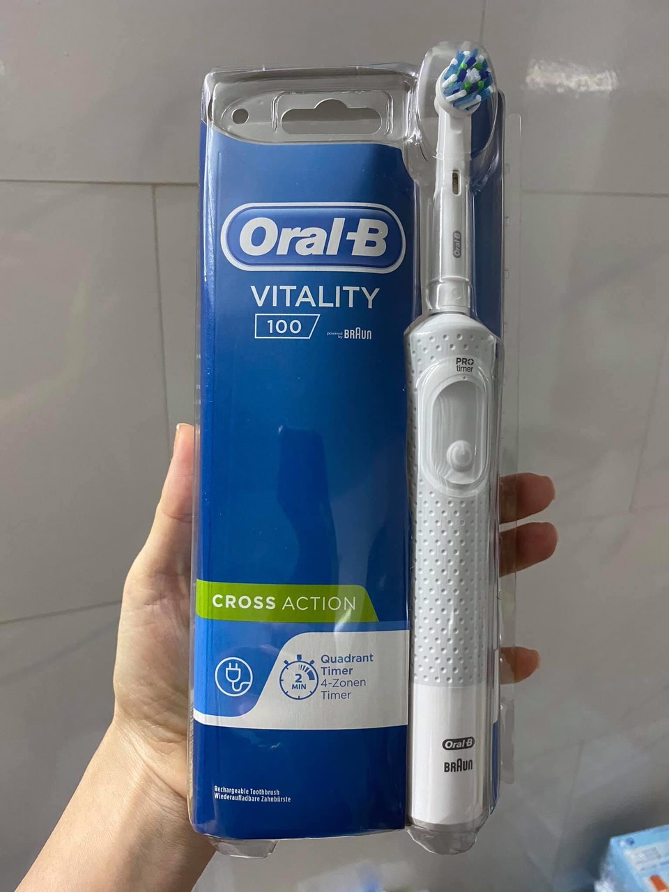 Bàn chải điện Oral B