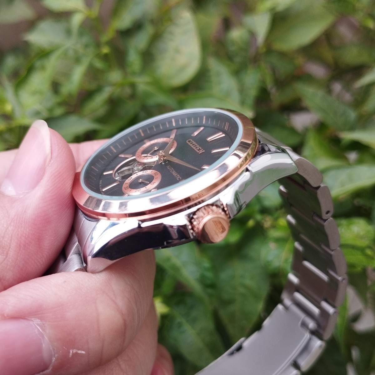Đồng hồ cơ automatic Citizen dây thép đẳng cấp sang trọng