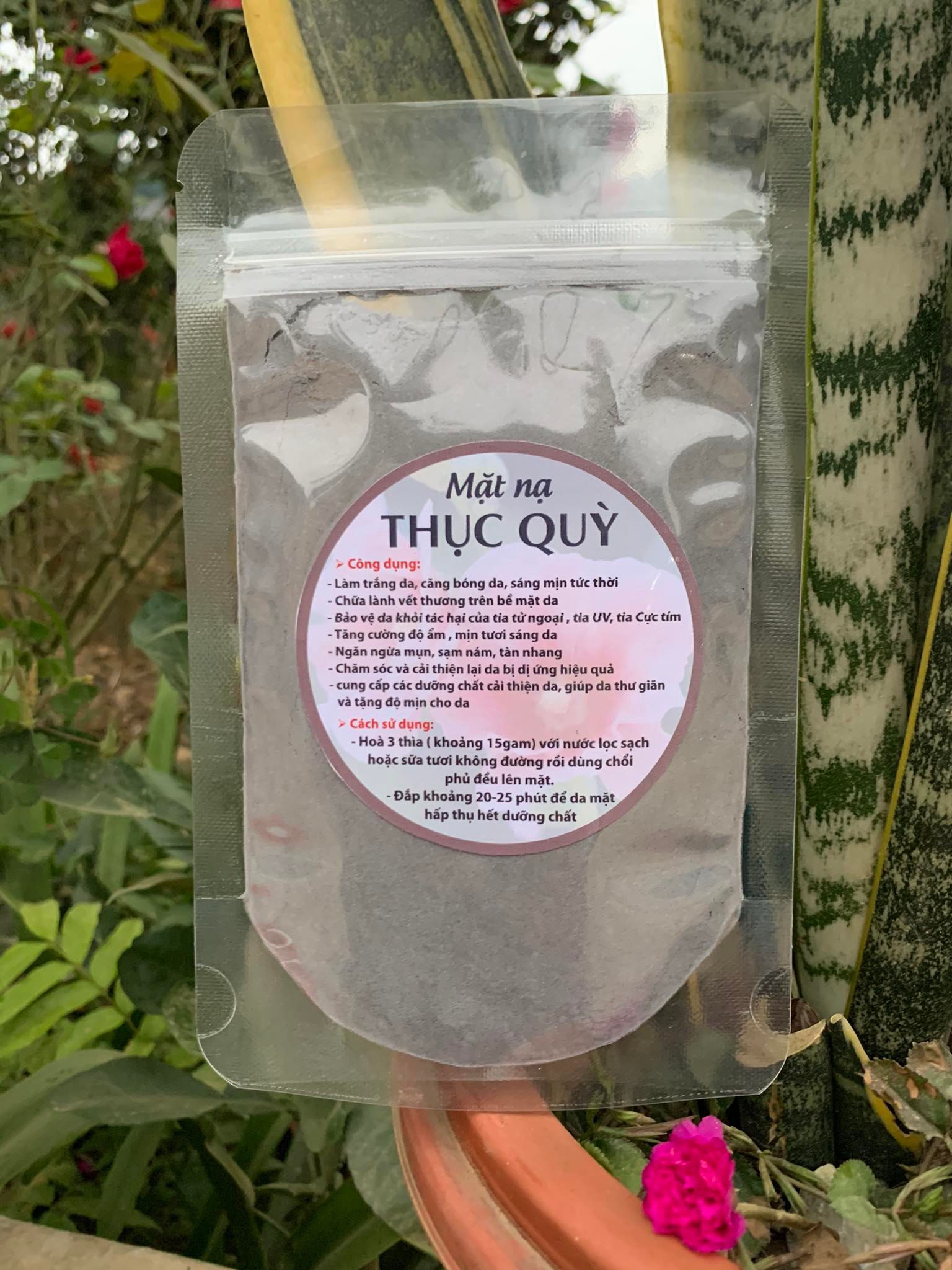 mặt nạ dẻo thục quỳ