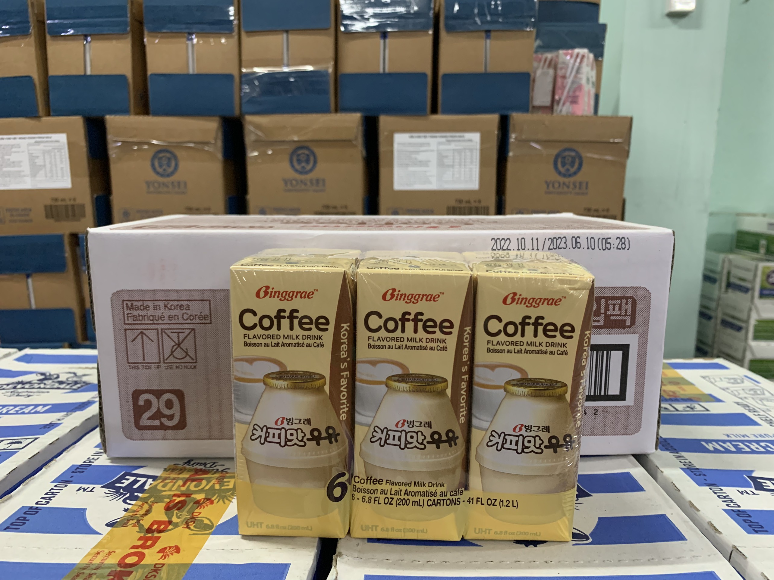 [ Thùng 24 Hộp ] Sữa Tươi Binggrae Coffee 200ml - Nhập Khẩu Hàn Quốc