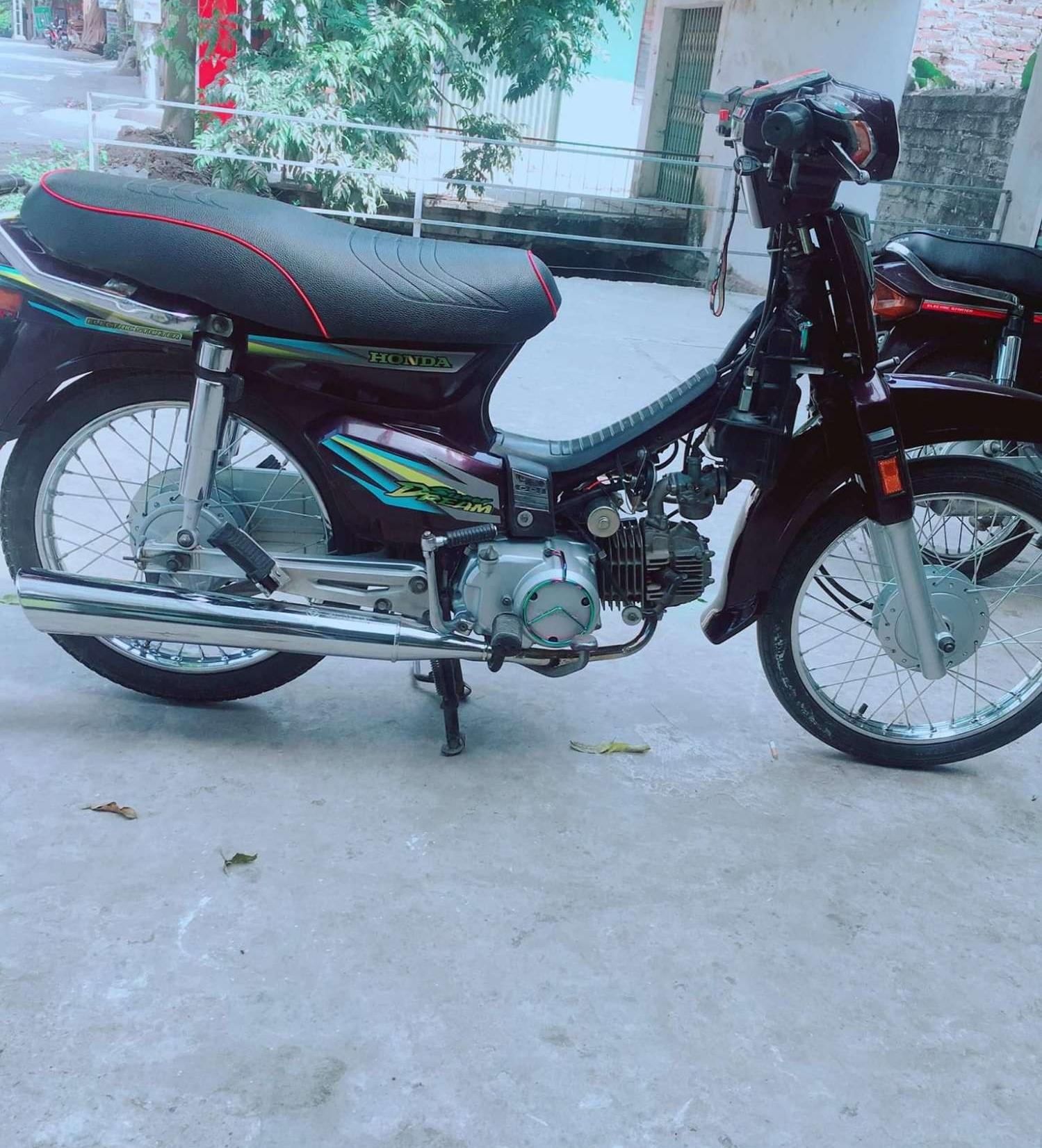 Nắp xi nhan xe Dream Thái