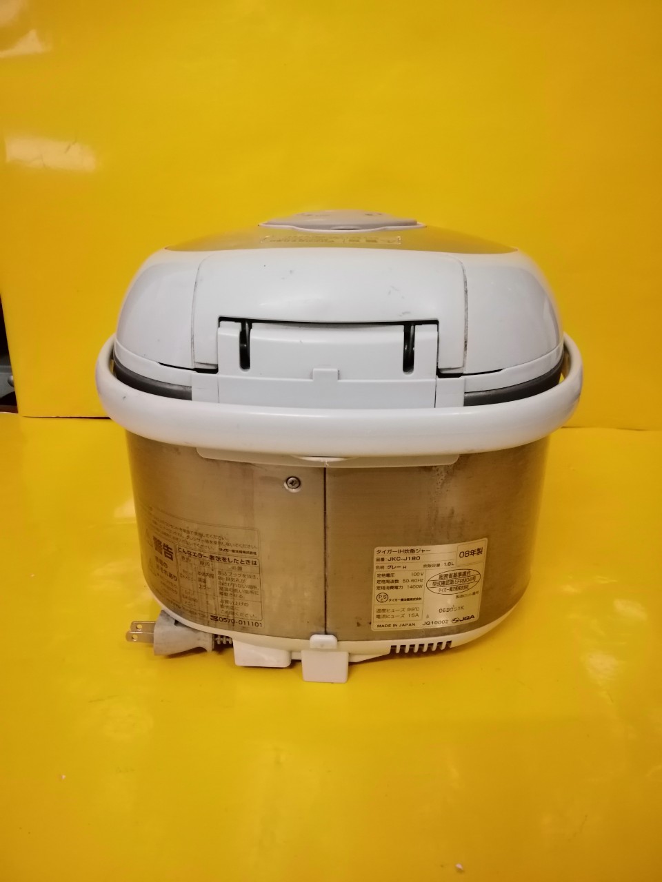 Nồi cơm nội địa Nhật Tiger JKC-J (1.8L)