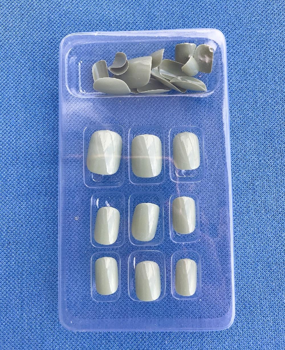 Bộ 24 móng tay giả màu xanh lá non (kèm keo)
