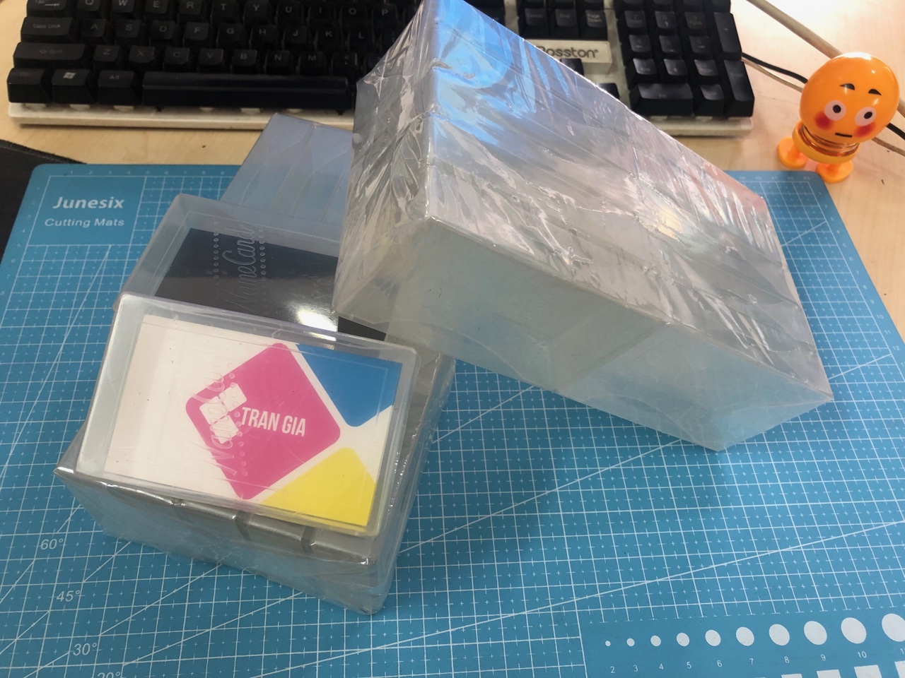 { Combo 100 cái } Hộp NHỰA đựng danh thiếp