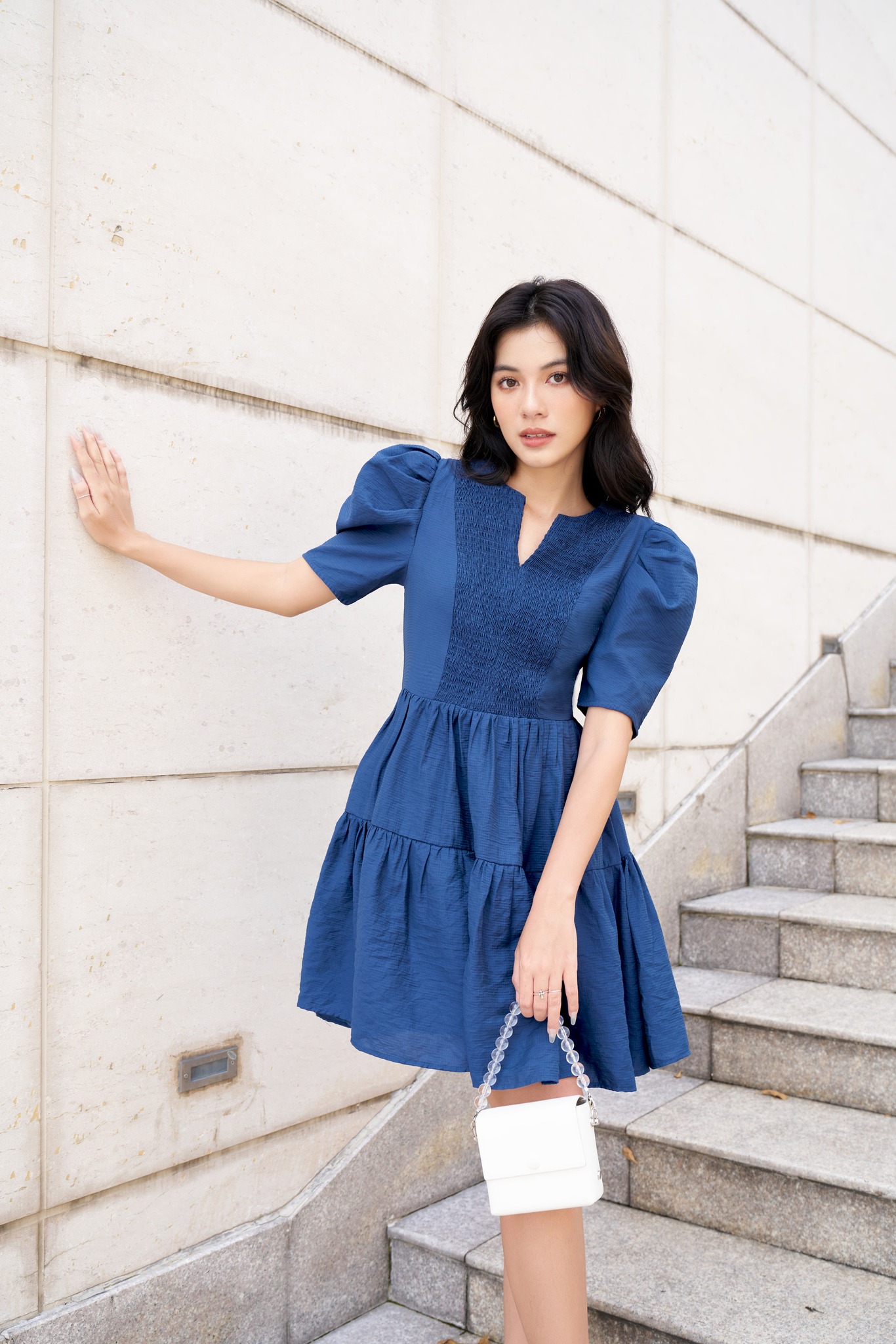 OLV - Đầm Notched Hem Dress in Navy