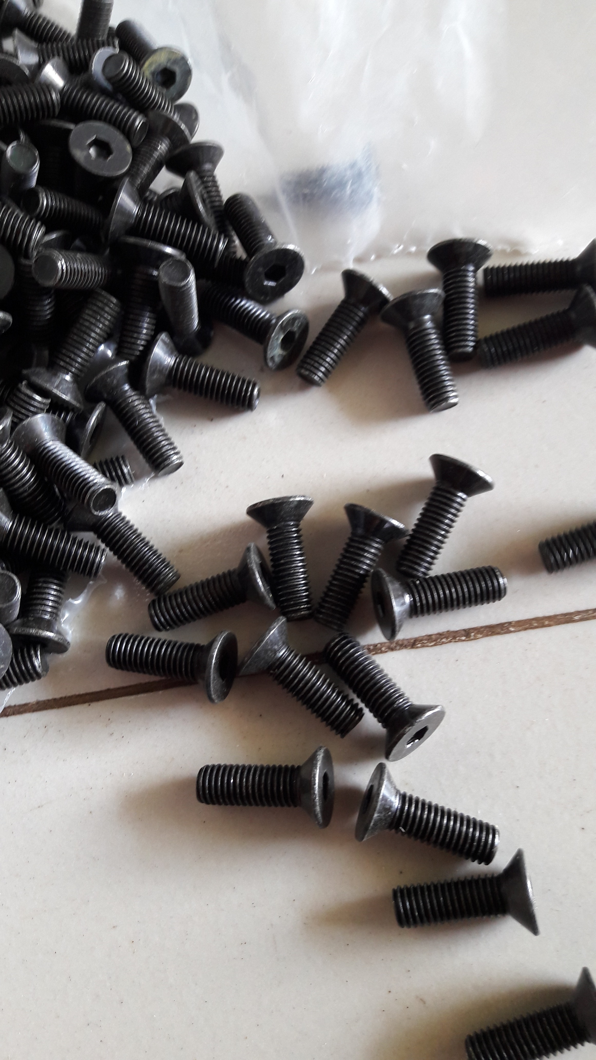 [PHỤ KIỆN THÙNG LOA] ỐC LỤC GIÁC 8LY DÀI 2,5CM MÀU ĐEN 30 CON