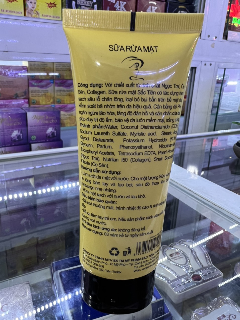 Sữa rửa mặt Sắc Tiên trắng da