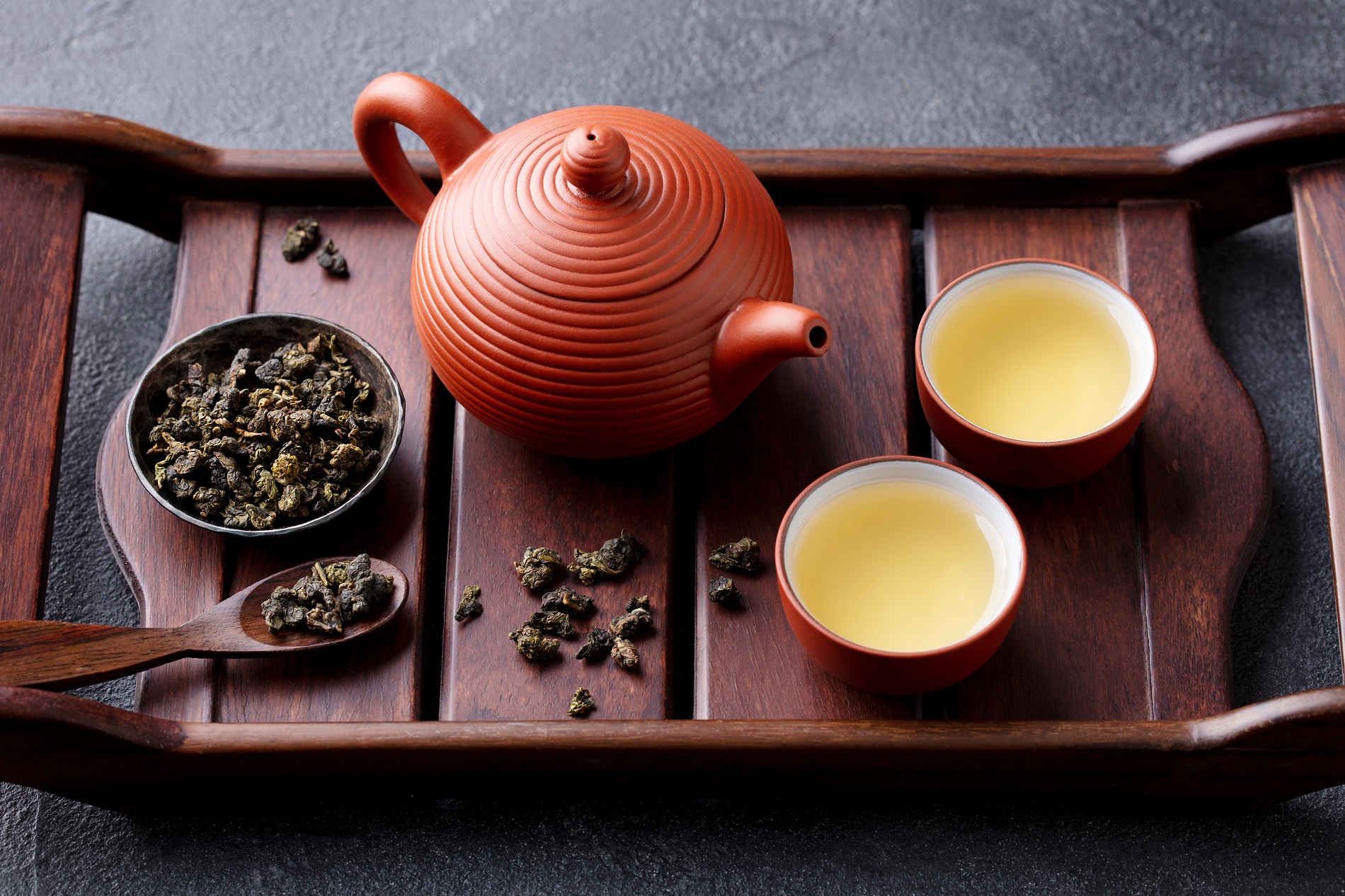 Trà OoLong Quý Long - Lộc Tân Cương - Trà Oolong cao cấp - hộp 200gr