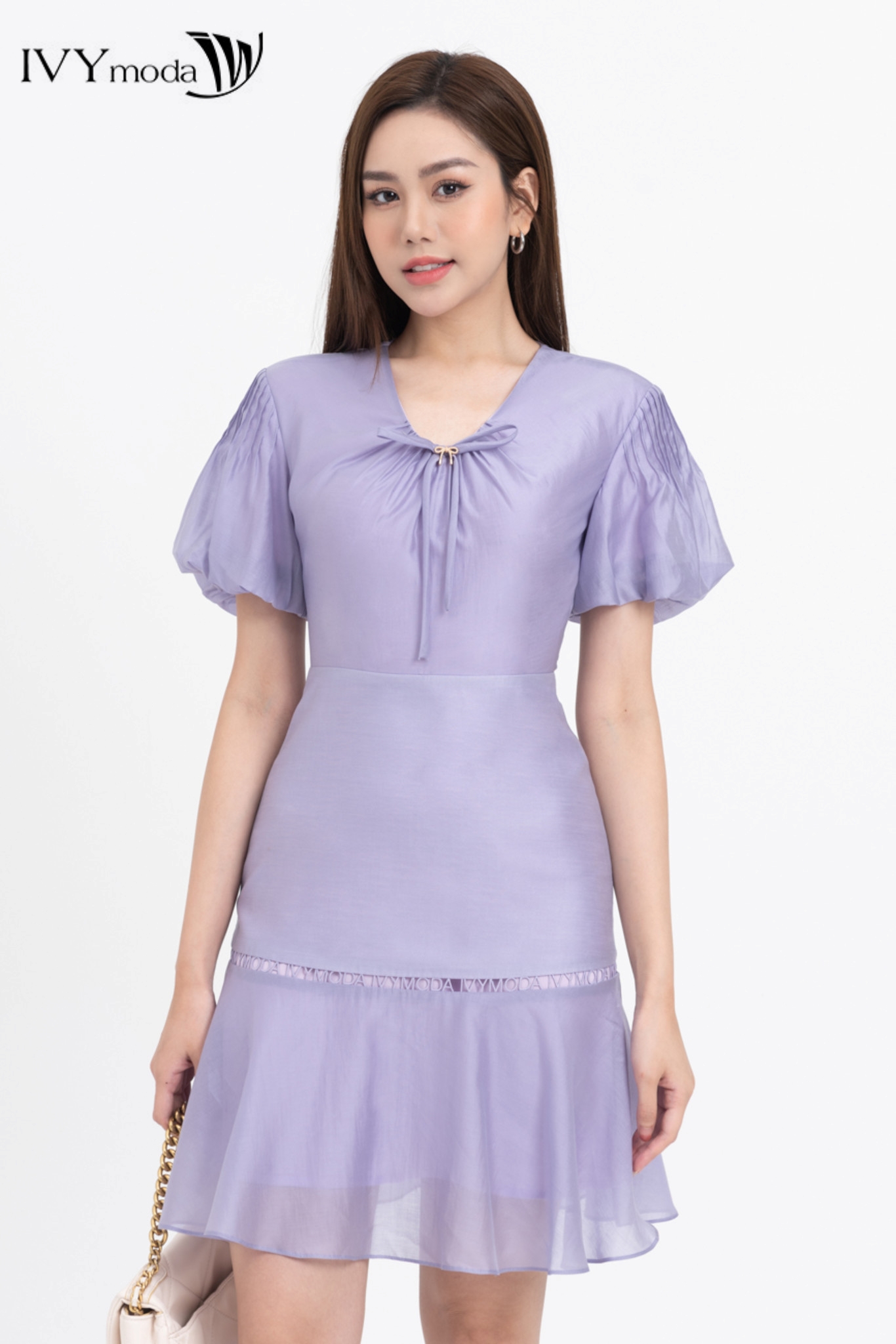 Đầm lụa đuôi cá phối nơ IVY moda MS 48M8280