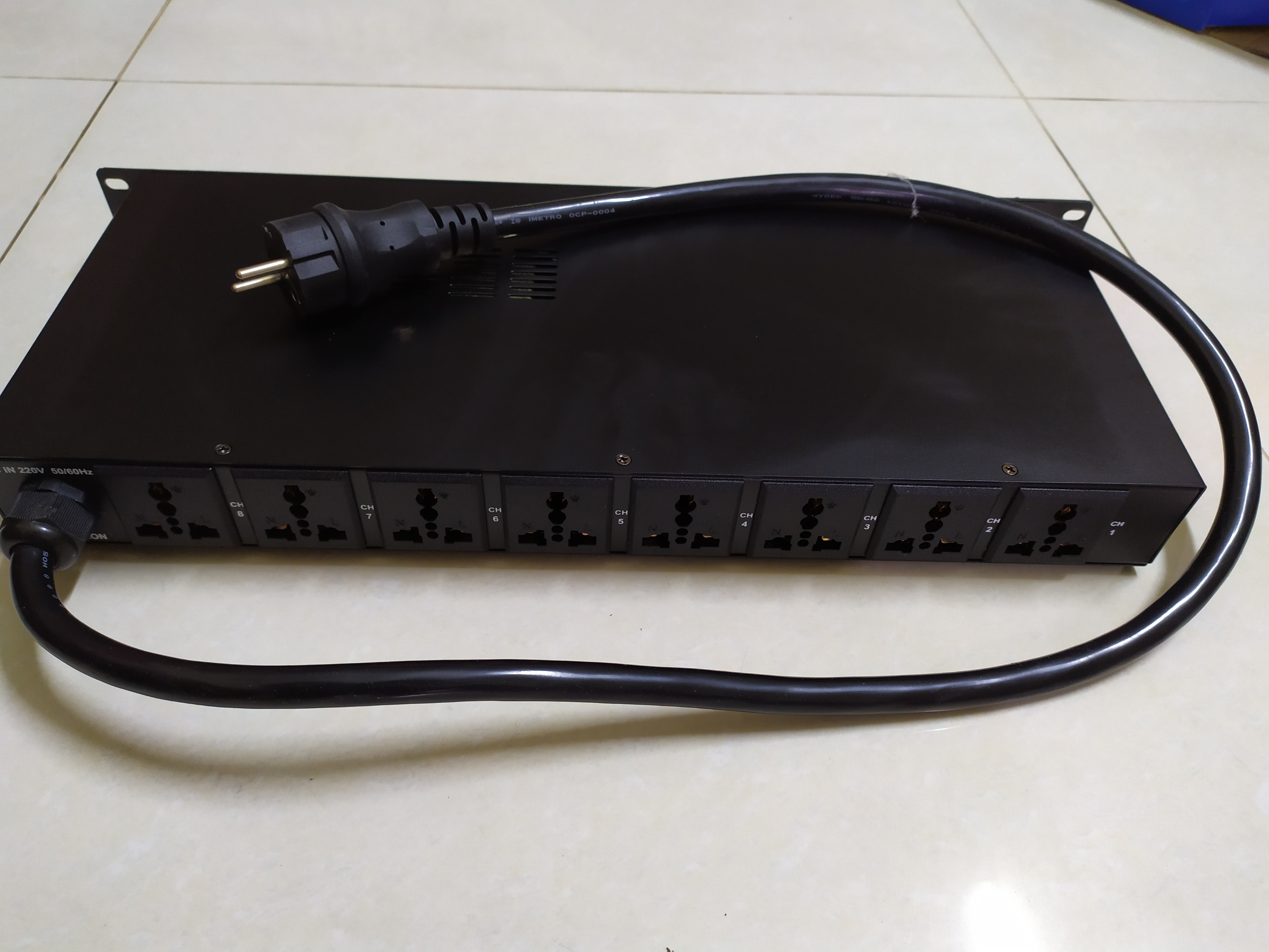 quản lý nguồn điện dbx VS1028