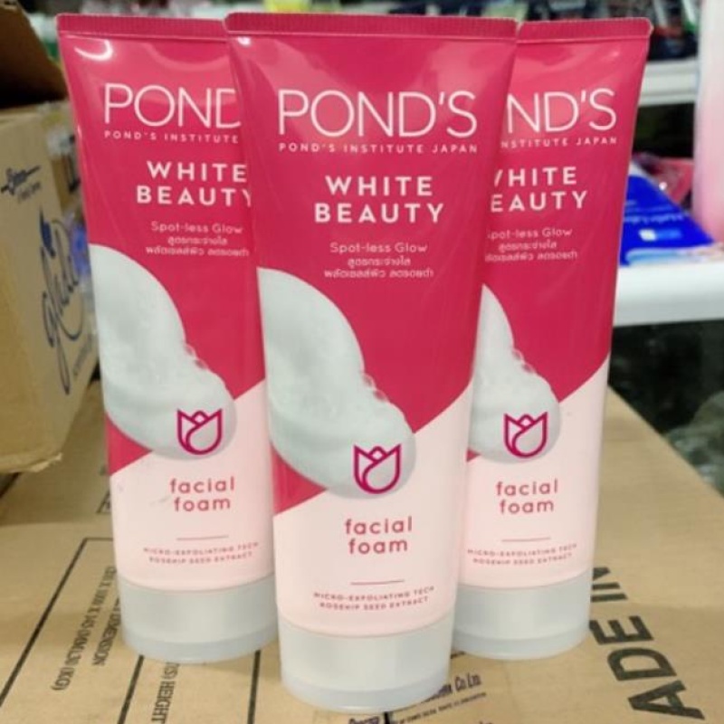 Sữa rửa mặt trắng hồng rạng rỡ Ponds White Beauty Pinkish White Facial Foam 100g nhập khẩu