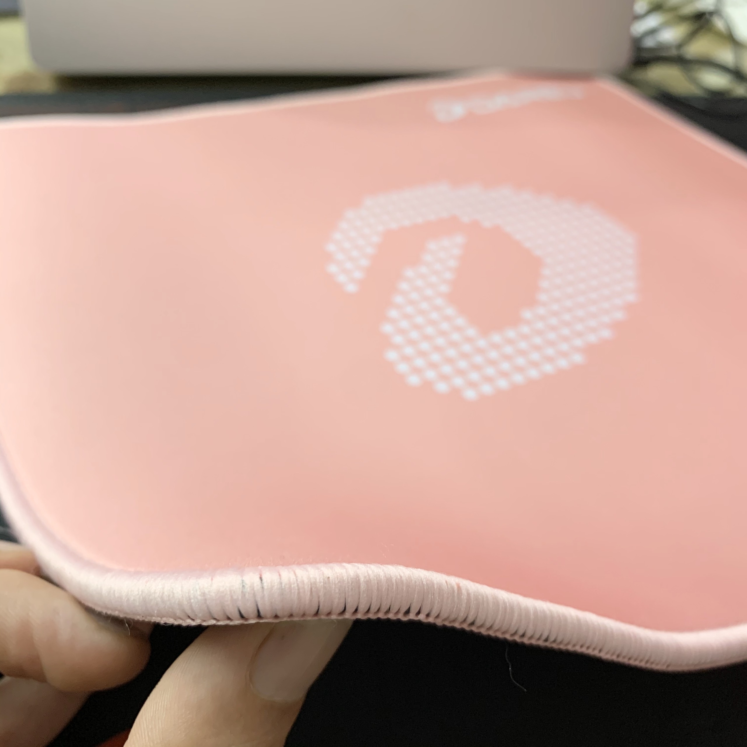 Bàn di chuột Dareu ESP101 Pink Hồng (350x300x5mm )
