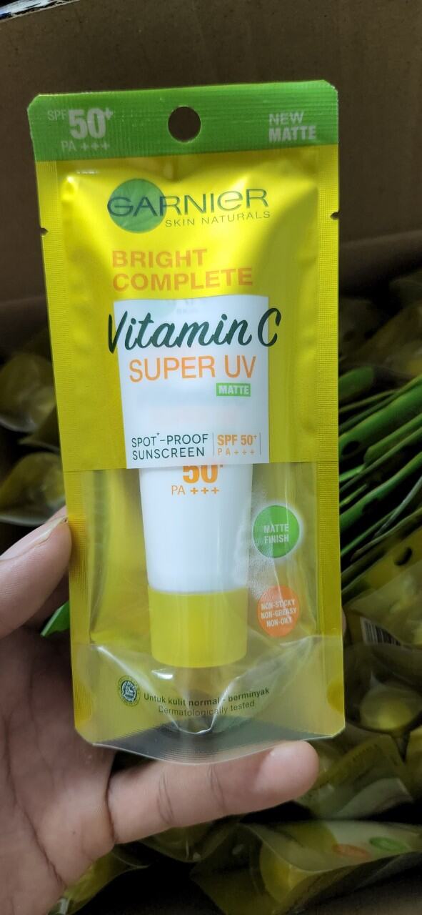 [FREESHIP MAX] (15ml) - Kem chống nắng kiềm dầu Garnier Light Complete Super UV Matte [xuzshop]