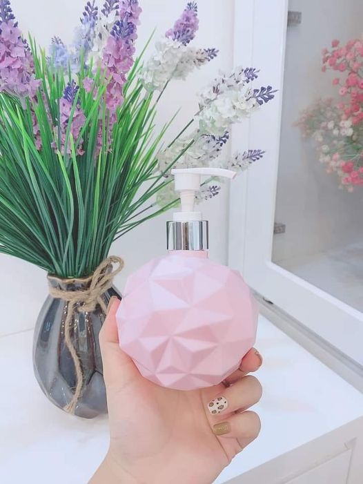 SỮA TẮM XÔNG TRẮNG LADY PINK SHOWER (mẫu mới vòi trắng)