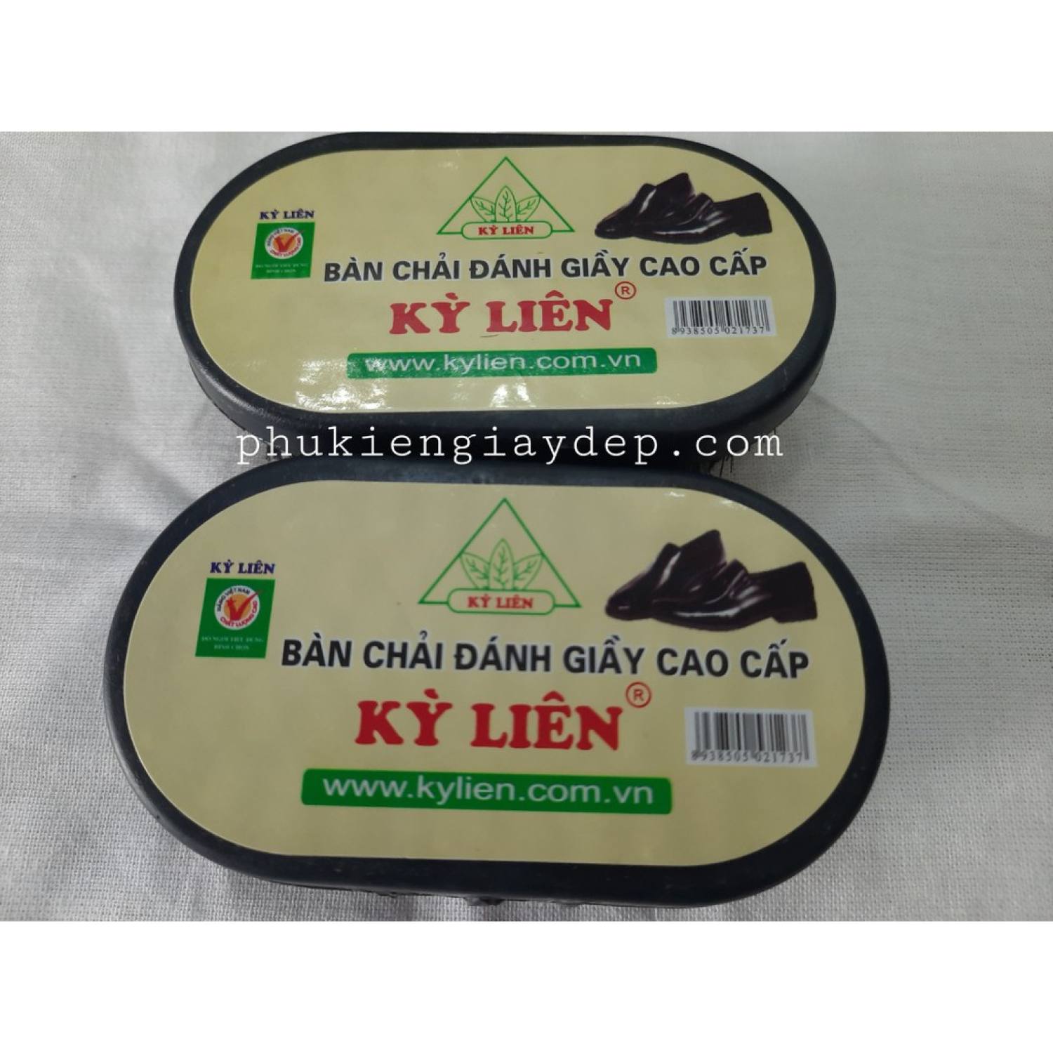 Xi Đánh Giày Không Màu Aromax Hàn Quốc (Tặng kèm bàn chải đánh)